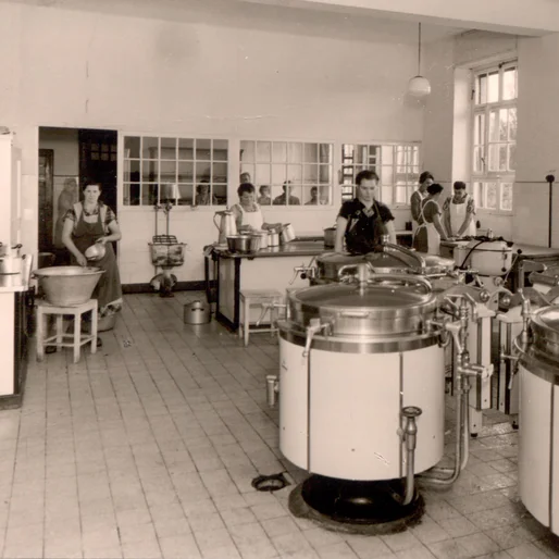 Küche der Johannes-Anstalten um 1960