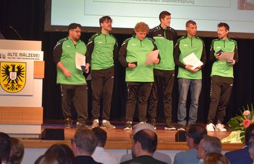 Das Fußballteam der Johannes-Diakonie wurde mit der Sportplakette der Stadt Mosbach ausgezeichnet.