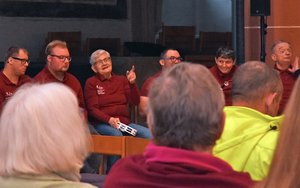 Singkreis und Orffgruppe der Johannes-Diakonie sorgten für stimmungsvolle Musik.